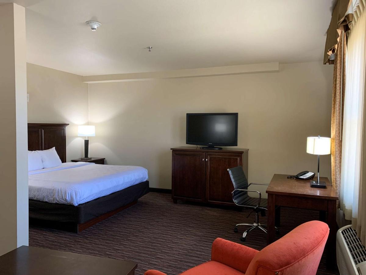 Radisson Hotel River Falls Екстер'єр фото